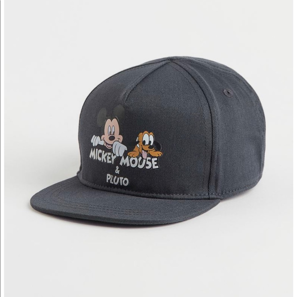 Mickey Mouse and Pluto graphic design cap for toddlers